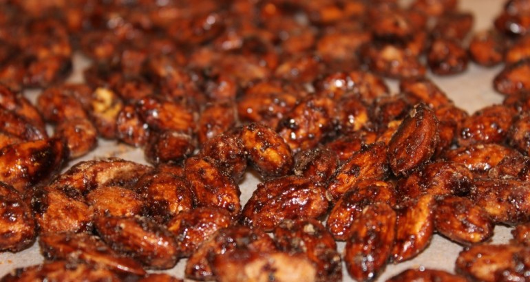 Brente kanel mandler