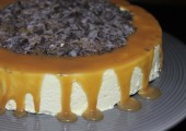 Vaniljeiskake med karamell
