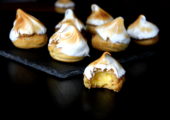 Choux au citron meringués (Sitron og marengs vannbakkels)
