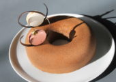 Sjokolade og karamellmoussekake