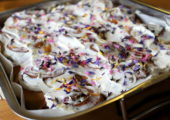 Kanelsnurrer med snøfriskglaze